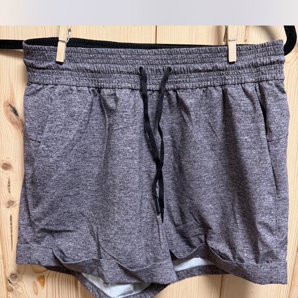 Lululemon Athletica Heathered Gray Athletic Shorts
